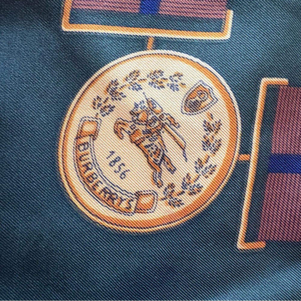 Vintage Burberry Prorsum 100% Silk Scarf Equestrian Knight Logo Made In Italy - Picture 9 of 9